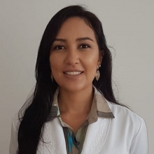Carine Honda, Oftalmologista Salvador