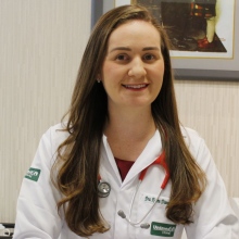 Karen Vieira, Pediatra Serra