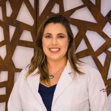Kamilla Liberal Leite, Dermatologista Recife