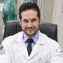 Andre Oliveira, Cirurgião plástico Uberlândia
