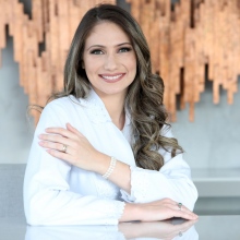Patrícia Wallauer Rolim Nunes, Especialista em Medicina Física e Reabilitação São José dos Campos