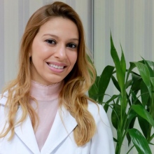 Julyanna do Valle, Dermatologista Goiânia