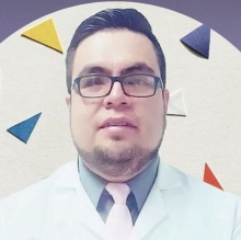 César Zambrano Baldeón, Pediatra Huancayo