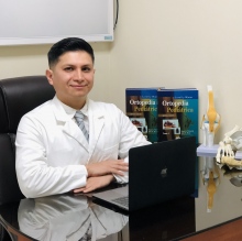 Ruben Sosa Arauco, Traumatólogo y Ortopedista Lima