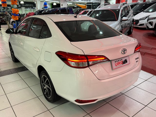 foto principal do veículo Toyota Yaris sedan   1.5 16V FLEX SEDAN XLS CONNECT MULTIDRIVE