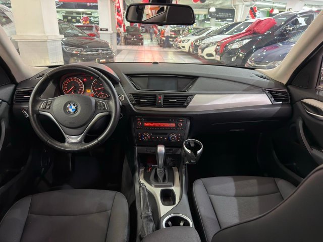 foto principal do veículo BMW X1   2.0 16V GASOLINA SDRIVE18I 4P AUTOMÁTICO
