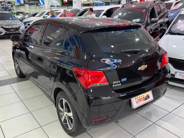 foto principal do veículo Chevrolet Onix   1.4 MPFI LTZ 8V FLEX 4P AUTOMÁTICO