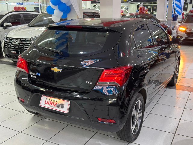 foto principal do veículo Chevrolet Onix   1.4 MPFI LTZ 8V FLEX 4P AUTOMÁTICO