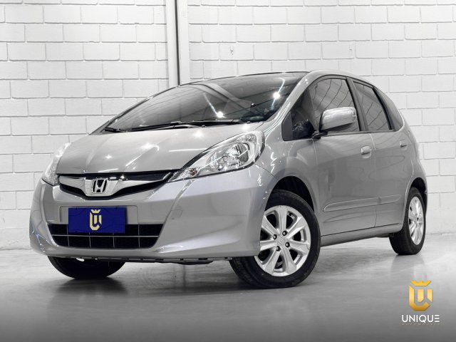 Detalhe do Honda Fit na Unique Automóveis em Indaiatuba