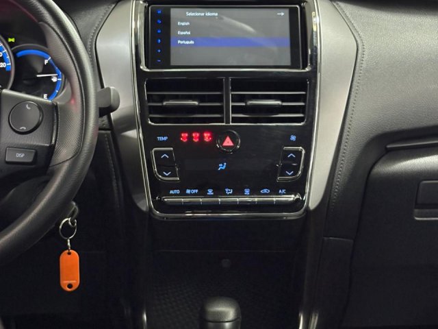 foto principal do veículo Toyota Yaris sedan   1.5 16V FLEX SEDAN XL MULTIDRIVE