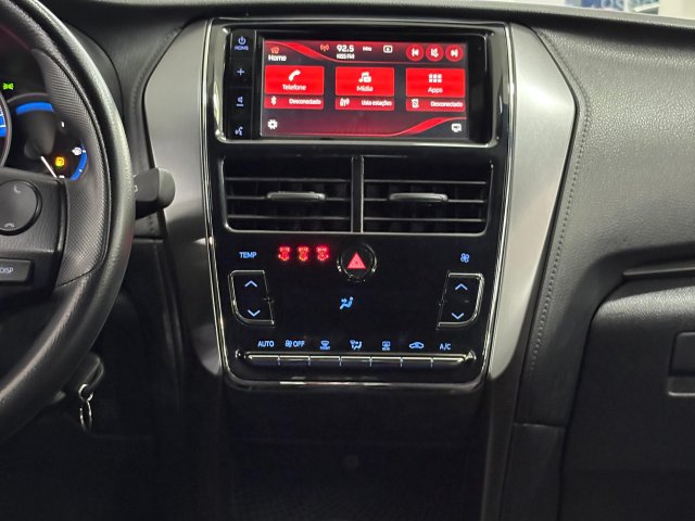 foto principal do veículo Toyota Yaris hatch   1.5 16V FLEX XL MULTIDRIVE