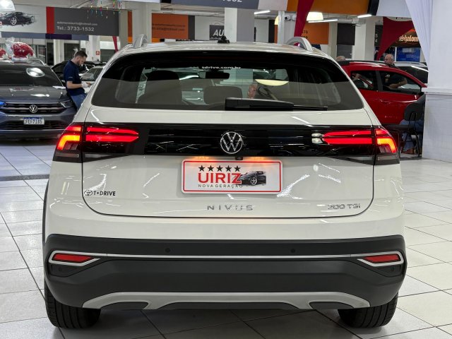 foto principal do veículo Volkswagen Nivus   1.0 200 TSI TOTAL FLEX HIGHLINE AUTOMÁTICO