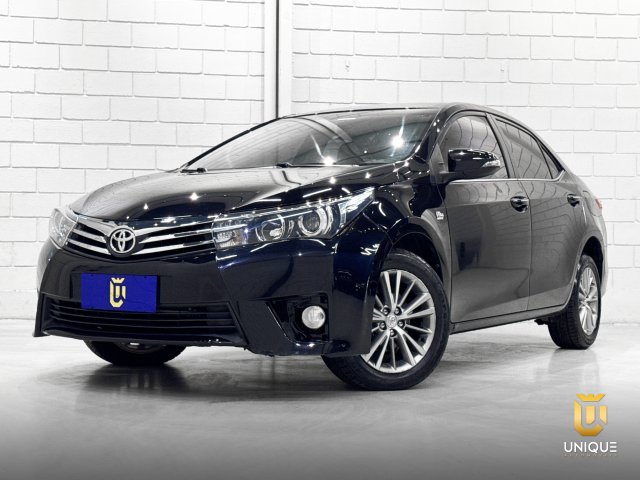Detalhe do Toyota Corolla na Unique Automóveis em Indaiatuba