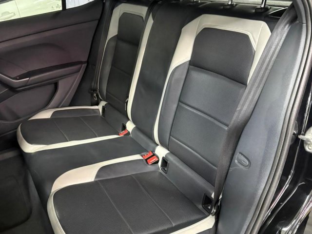 foto principal do veículo Volkswagen T-cross   1.4 250 TSI TOTAL FLEX HIGHLINE AUTOMÁTICO