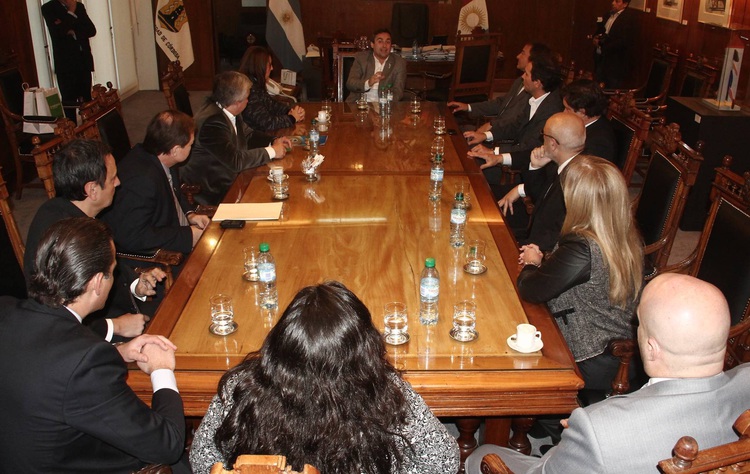 Open uri20150504 35738 1d92ewy?1430779669