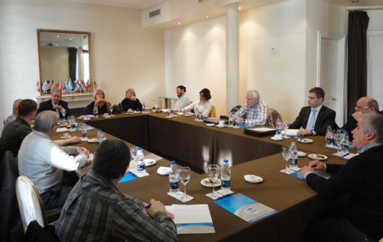 Open uri20150504 35738 fqb8fz?1430780696