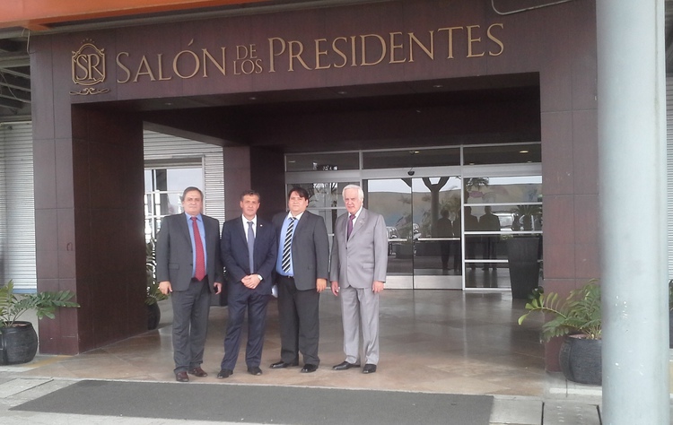 Open uri20150504 35738 ed1gxj?1430780984