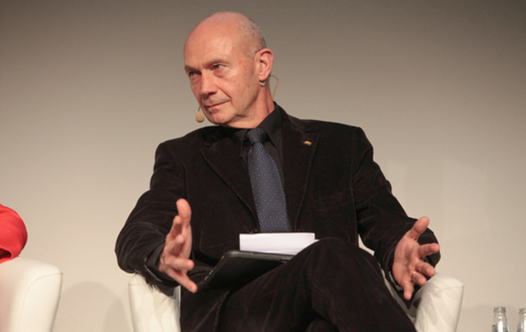 Open uri20150504 35738 12xvxxm?1430782155