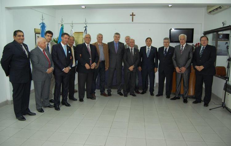 Open uri20150504 35738 ss0q2j?1430782793