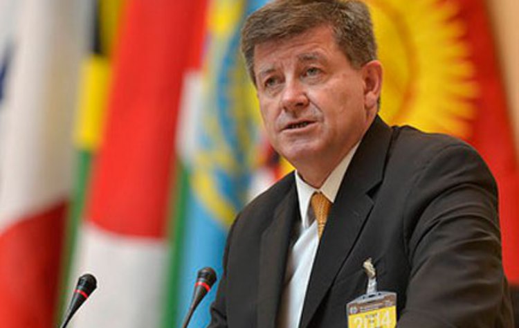 Open uri20150504 35738 1x16eaz?1430782900