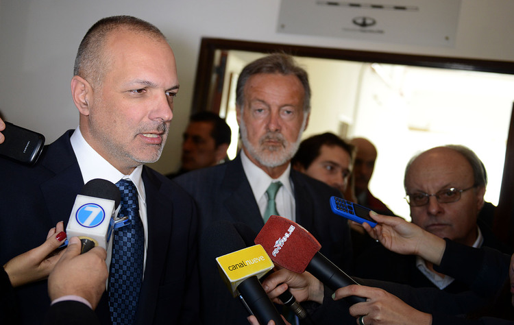 Open uri20150504 35738 1ko6bbt?1430783692