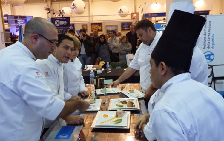 Open uri20150504 35738 1a2tp7m?1430783976