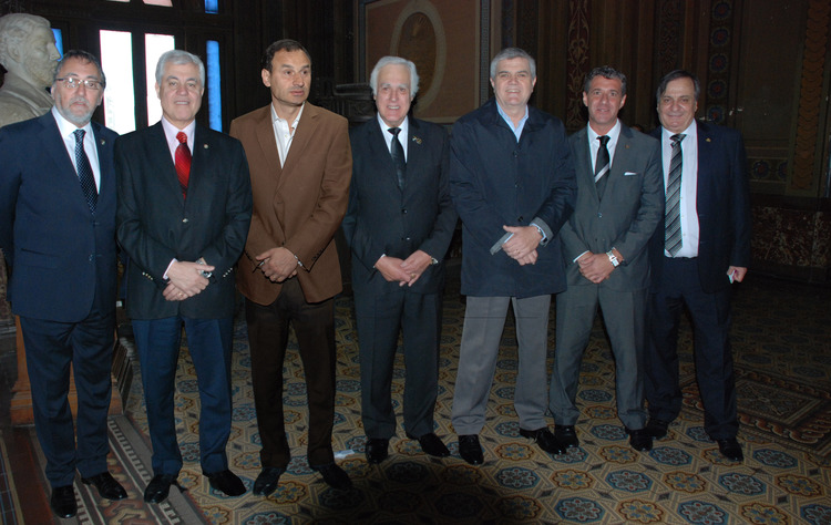 Open uri20150504 35738 ryl6vn?1430784750