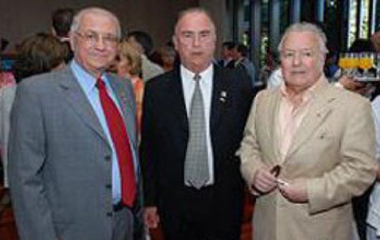 Open uri20150504 35738 7ay237?1430785204