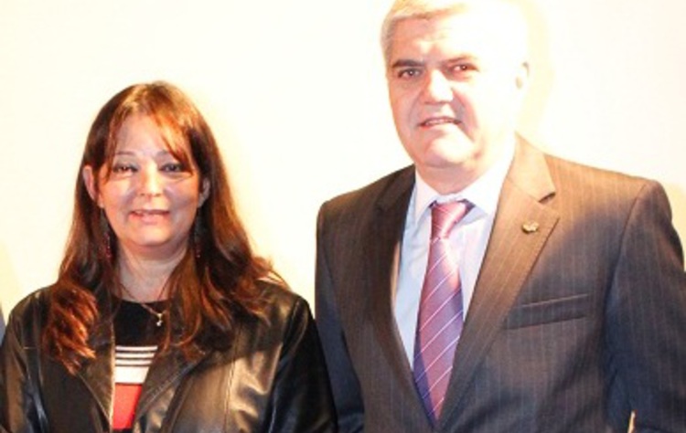 Open uri20150504 35738 1guipxr?1430785449