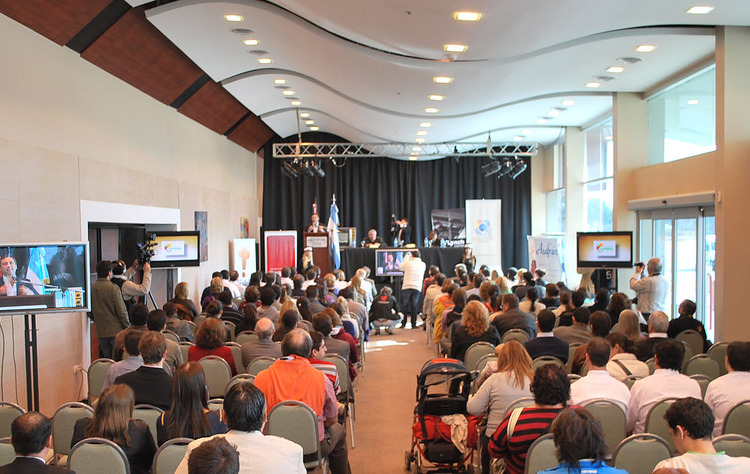 Open uri20150509 57990 95xxc8?1431209129