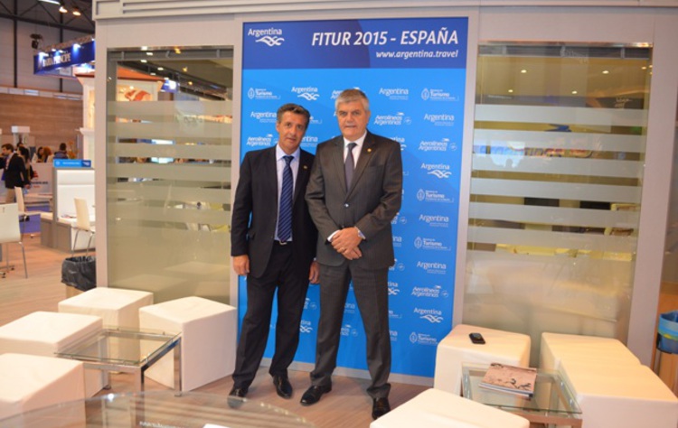 Open uri20150509 61978 zs6au4?1431211330