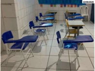 Miniatura 6 de Mesas e cadeiras universitárias e outros - Recife/PE