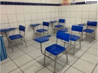 Miniatura 7 de Mesas e cadeiras universitárias e outros - Recife/PE