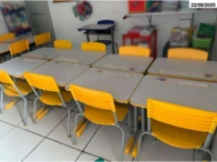 Miniatura 8 de Mesas e cadeiras universitárias e outros - Recife/PE