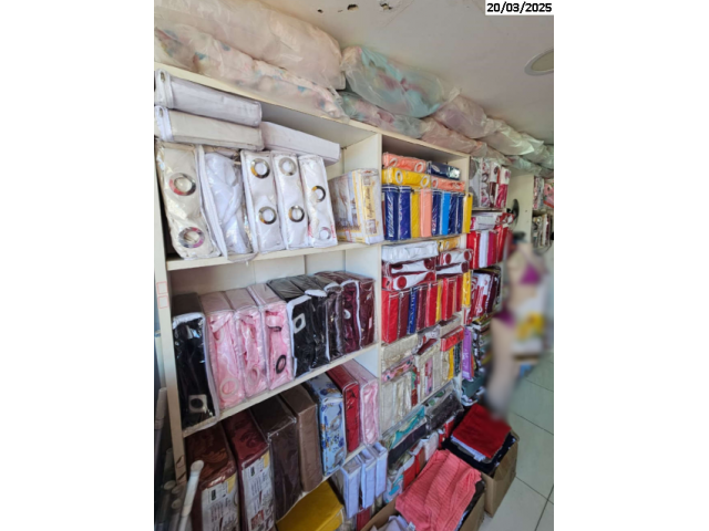 Lote c/ cortinas e capas para sofá - Vera Cruz/BA