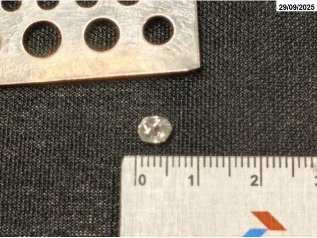 Diamante c/ massa de: 0,891 ct - Ji-Paraná/RO