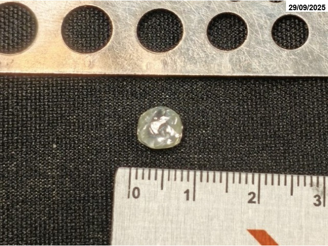 Diamante c/ massa de: 2,230 ct - Ji-Paraná/RO