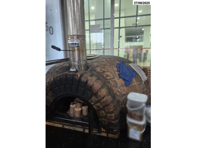 Forno a lenha - Cadeiras e Mesas dobráveis - São Gonçalo/RJ