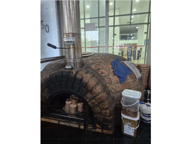Forno a lenha - Cadeiras e Mesas dobráveis - São Gonçalo/RJ
