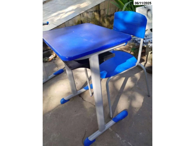 36 Conjunto - Mesa e Cadeia Escolares - Palmares/PE