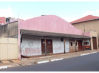 Salão de festas c/ 599,10m² - Terreno c/ 913m² - Ourinhos/SP, localizado em Ourinhos - SP, bairro Vila Nova