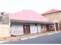 Salão de festas c/ 599,10m² - Terreno c/ 913m² - Ourinhos/SP, localizado em Ourinhos - SP, bairro Vila Nova