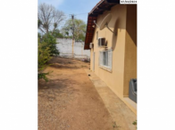 Edificação c/ 354,55m² com edícula e piscina – Cuiabá/MT, localizado em Cuiabá - MT
