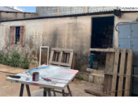 Casa e barracão - Terreno c/ 420,00m² - Goiânia/GO, localizado em Goiânia - GO
