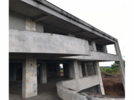 Casa inacabada c/ 440m² -Terrenos c/ 722,85m² -Lot. Montagna, localizado em Guaraciaba - SC