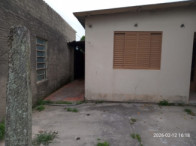 02 Casas - Terreno - aprox. 432m² - Centro, localizado em Tapes - RS, bairro Centro