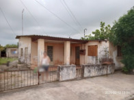 02 Casas - Terreno - aprox. 432m² - Centro, localizado em Tapes - RS, bairro Centro
