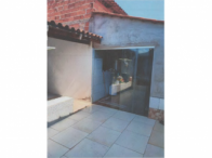 Casa - Terreno c/ 300m² - Araporã/MG, localizado em Araporã - MG, bairro Residencial Madri