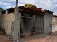 Casa - Terreno c/ 75m² - Paranaíba/MS, localizado em Paranaíba - MS