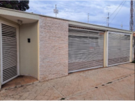Casa e edícula c/ 268,30m²- Terreno c/ 352m² - Araraquara/SP, localizado em Araraquara - SP, bairro Jardim Eliana